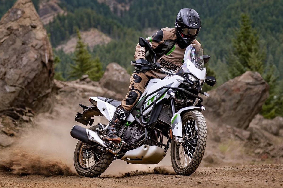 Kawasaki KLE500 sliding shot
